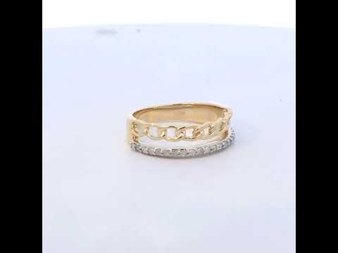 Rotating video showing the jewelry item