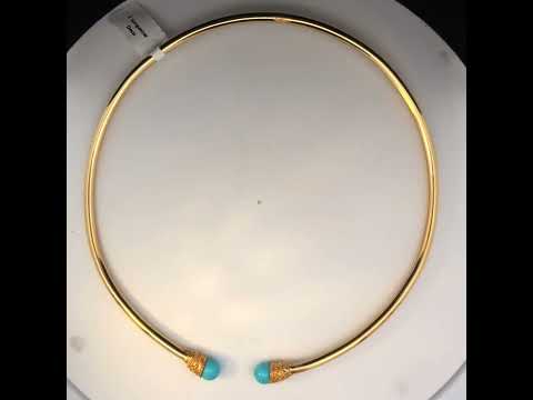 Rotating video showing the jewelry item