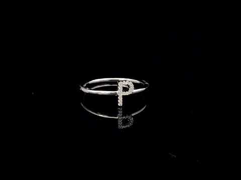 Rotating video showing the jewelry item