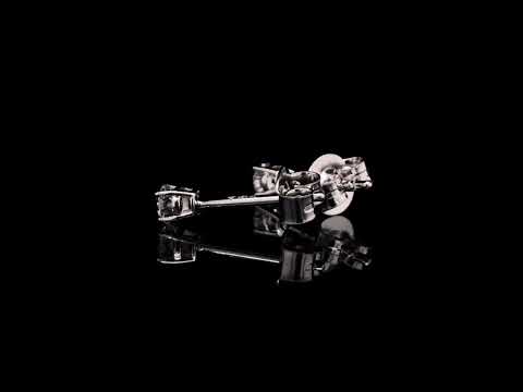 Rotating video showing the jewelry item