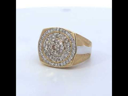 Rotating video showing the jewelry item