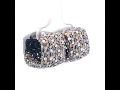 Rotating video showing the jewelry item