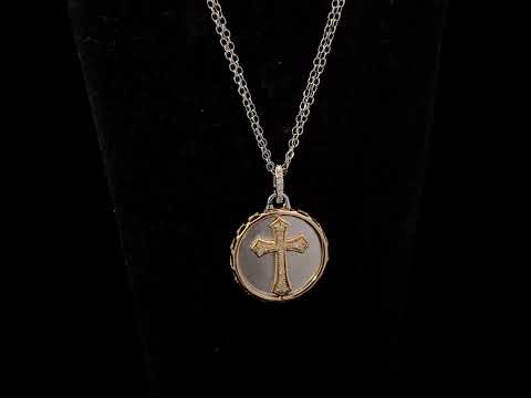 Rotating video showing the jewelry item