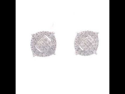 Rotating video showing the jewelry item