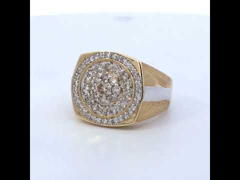 Rotating video showing the jewelry item