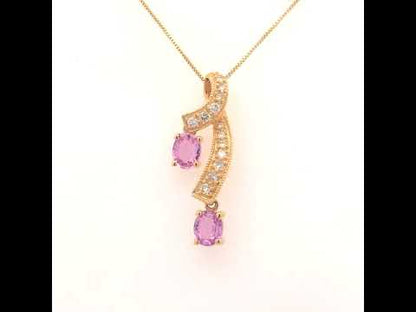 Rotating video showing the jewelry item