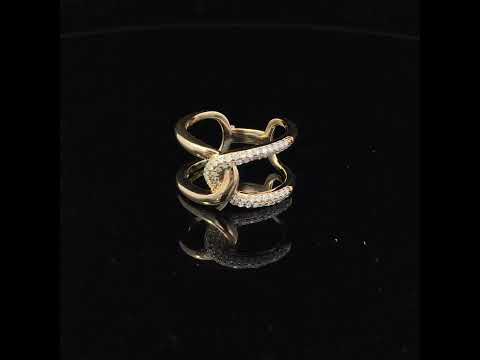 Rotating video showing the jewelry item