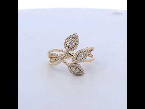 Rotating video showing the jewelry item