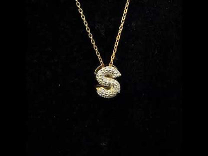 Rotating video showing the jewelry item