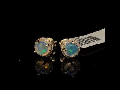 Rotating video showing the jewelry item