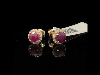 Rotating video showing the jewelry item