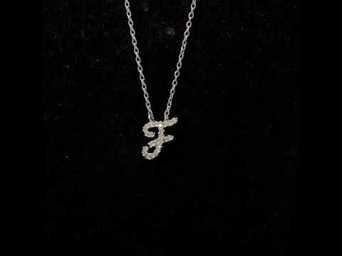 Rotating video showing the jewelry item