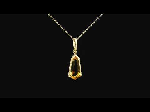 Rotating video showing the jewelry item