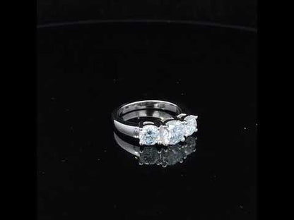 Rotating video showing the jewelry item