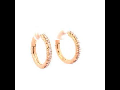 Rotating video showing the jewelry item