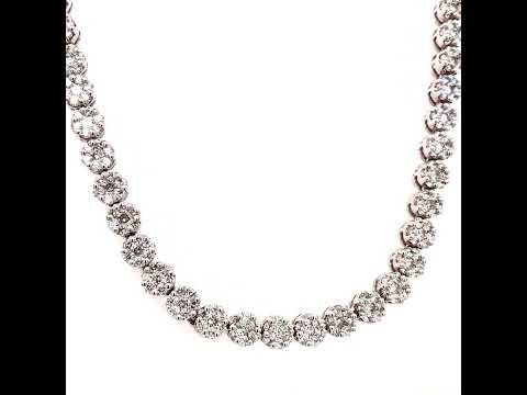 Rotating video showing the jewelry item