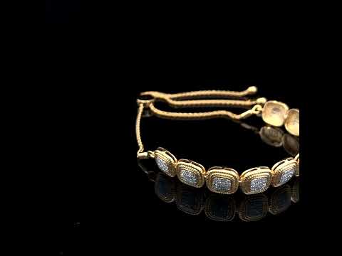Rotating video showing the jewelry item