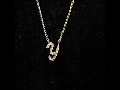Rotating video showing the jewelry item